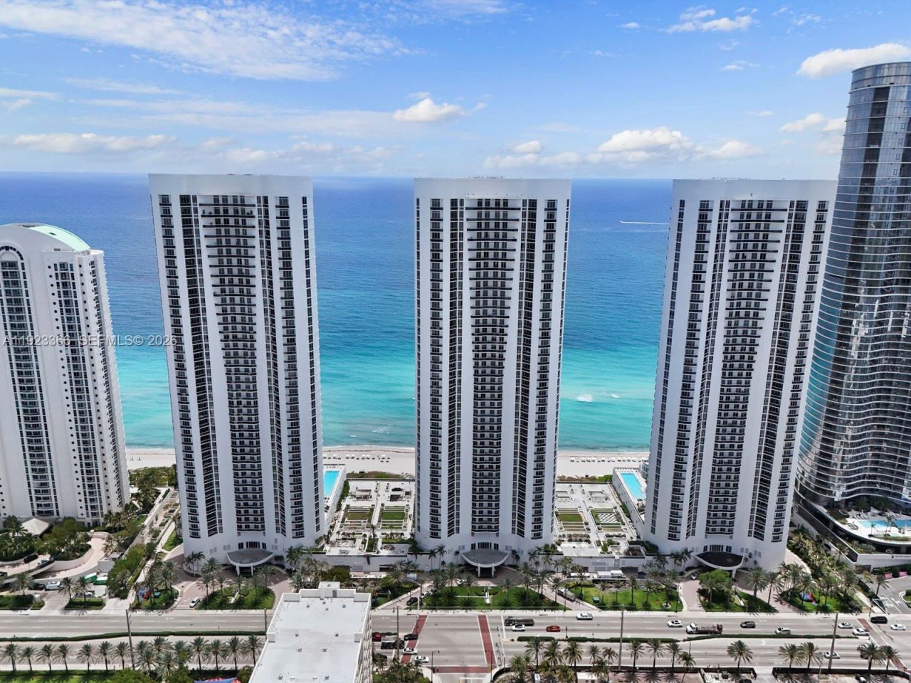 15901 Collins Ave, Unit 403, Sunny Isles Beach, FL 33160 Photo