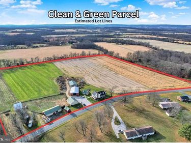 2894 OXFORD ROAD, NEW OXFORD, PA 17350