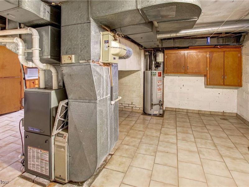 20825 Fairmount Boulevard, Cleveland, OH 44118 Photo 32