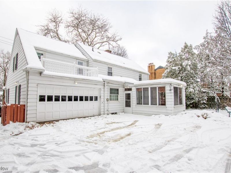 20825 Fairmount Boulevard, Cleveland, OH 44118 Photo 34