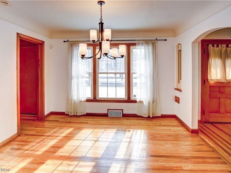 20825 Fairmount Boulevard, Cleveland, OH 44118 Photo 7