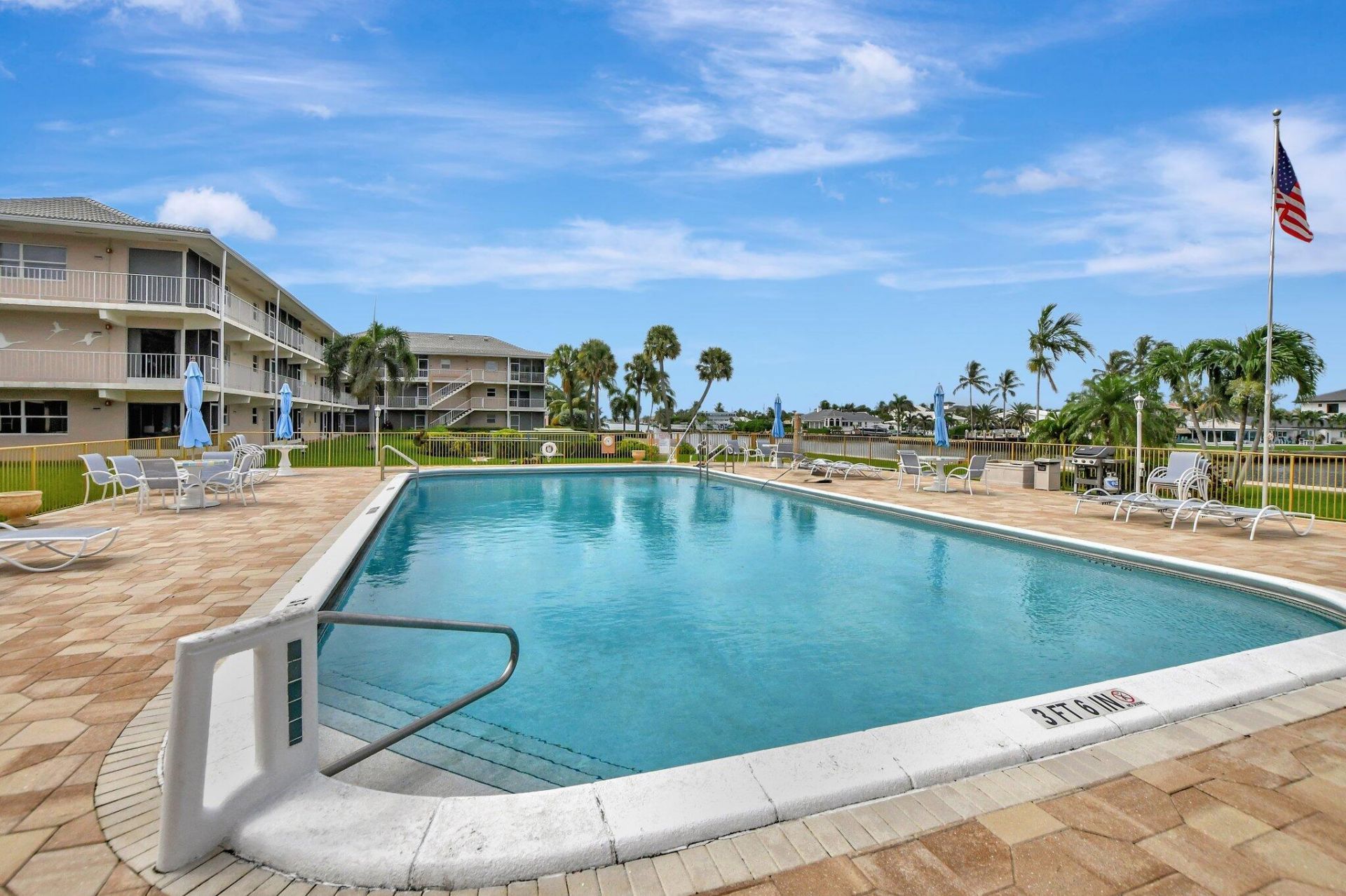 745 SE 19th Avenue, Unit 124, Deerfield Beach, FL 33441 Photo