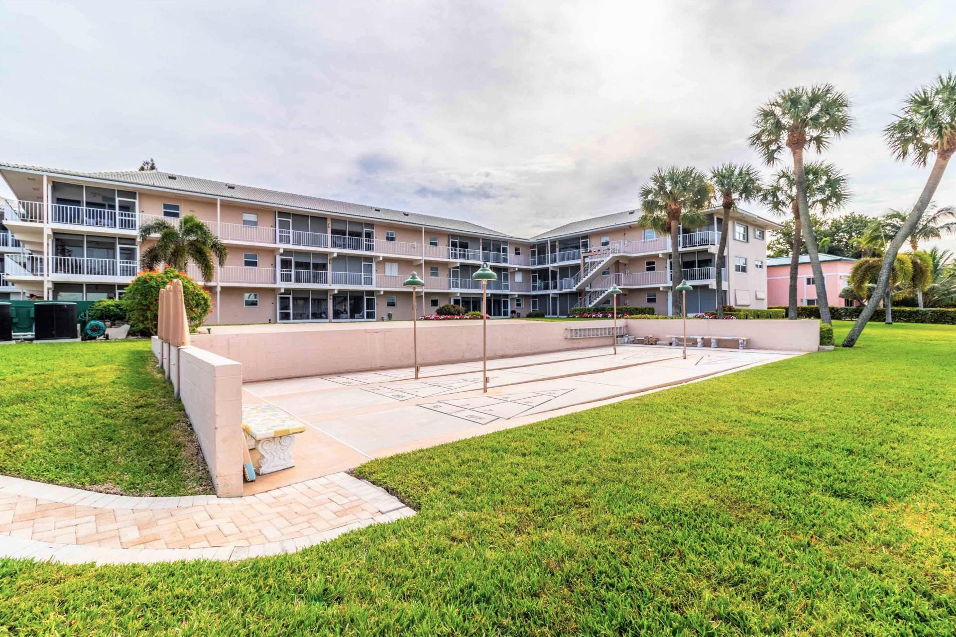 745 SE 19th Avenue, Unit 124, Deerfield Beach, FL 33441 Photo