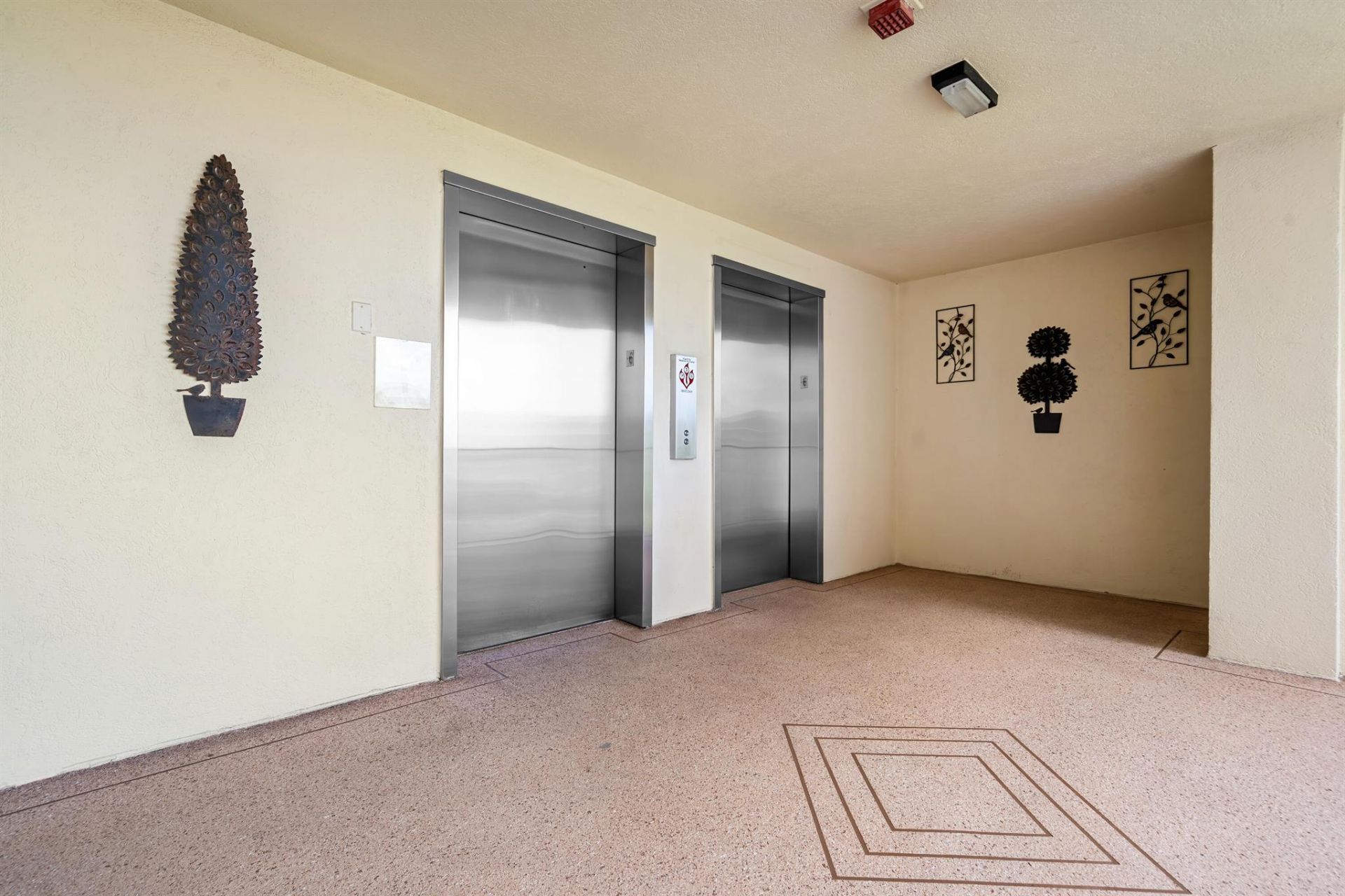 7290 Kinghurst Drive, Unit 607, Delray Beach, FL 33446 Photo