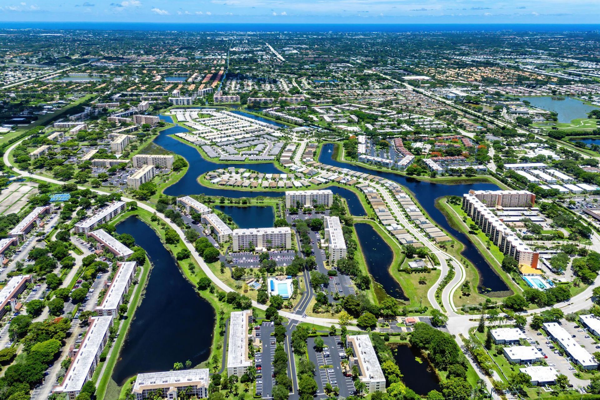 7290 Kinghurst Drive, Unit 607, Delray Beach, FL 33446 Photo