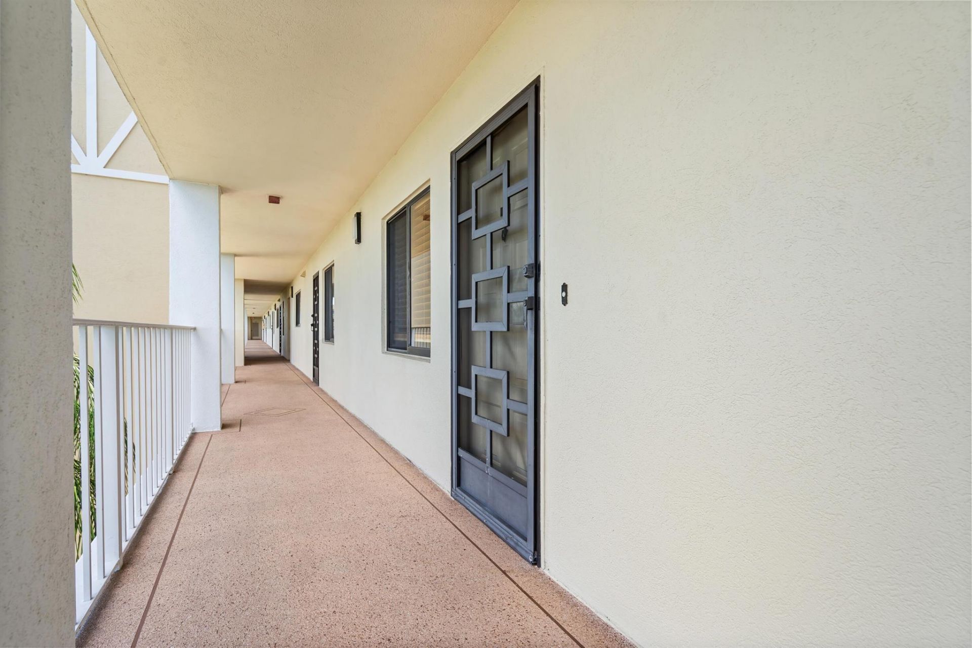 7290 Kinghurst Drive, Unit 607, Delray Beach, FL 33446 Photo