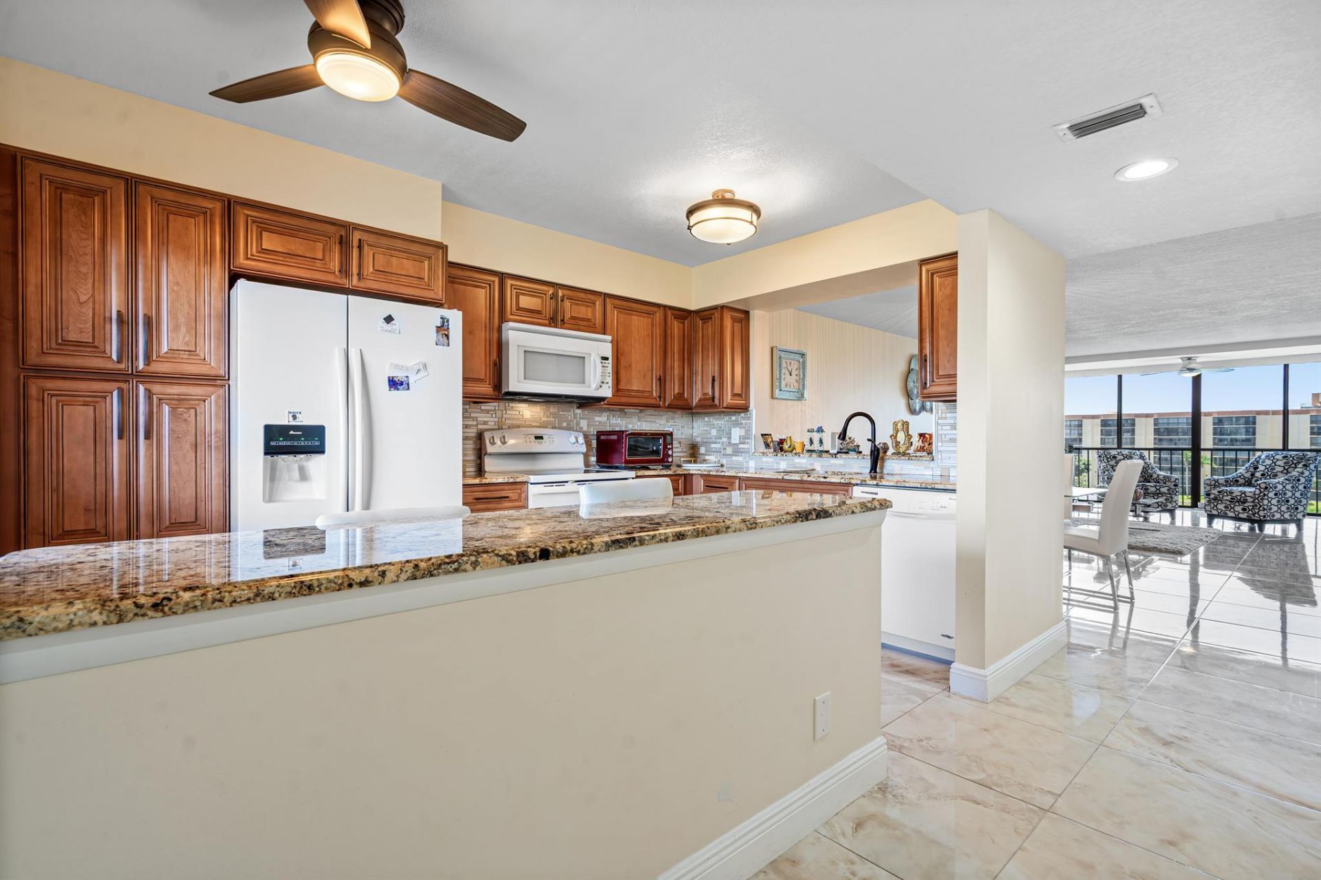 7290 Kinghurst Drive, Unit 607, Delray Beach, FL 33446 Photo