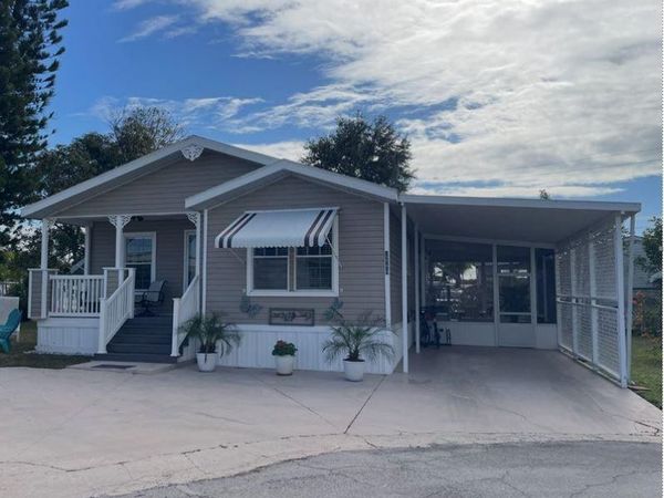 8640 SW 16th Court, Davie, FL 33324