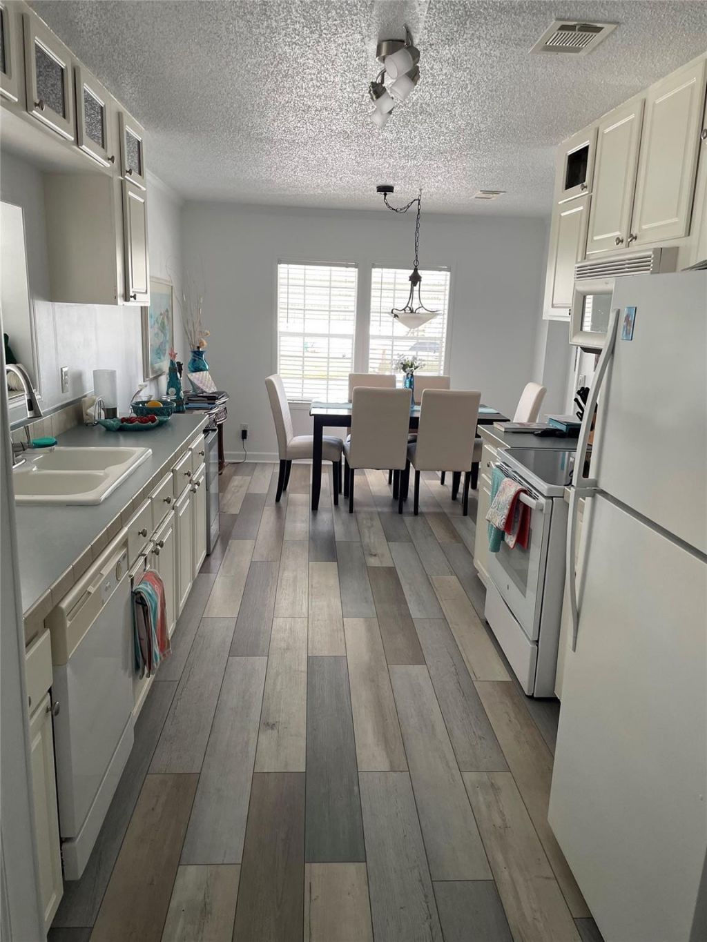 8640 SW 16th Court, Davie, FL 33324 Photo