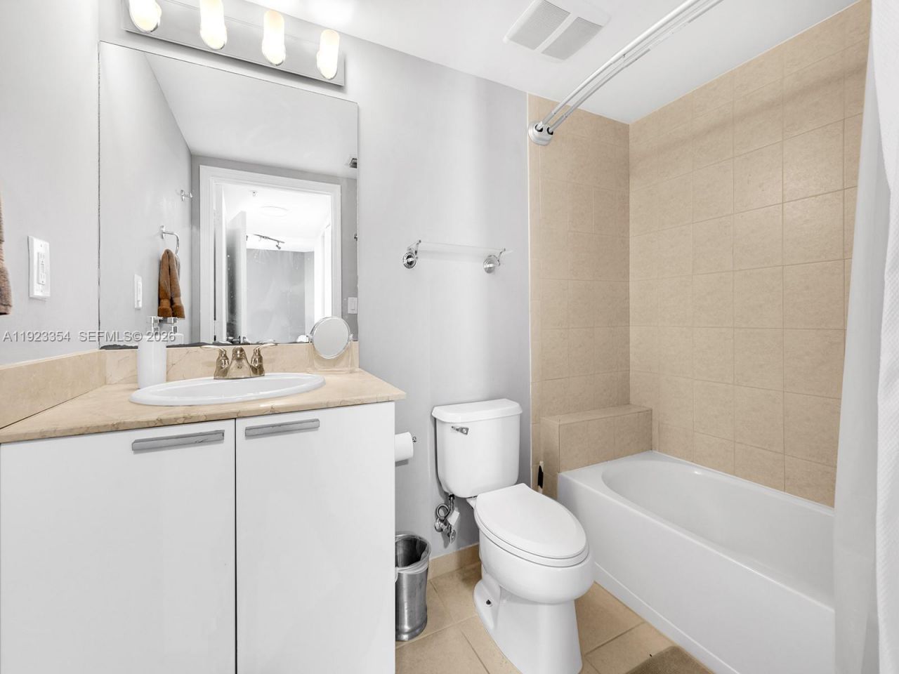 16699 Collins Ave, Unit 2906, Sunny Isles Beach, FL 33160 Photo