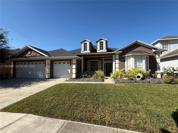 6878 Lake Carlisle Blvd, Orlando, FL 32829