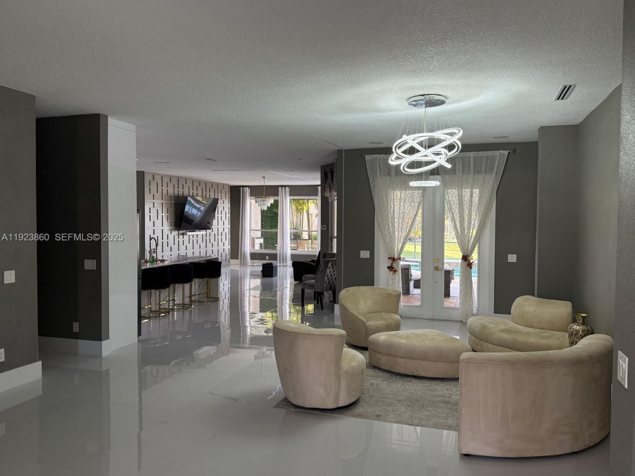 6878 Lake Carlisle Blvd, Orlando, FL 32829 Photo