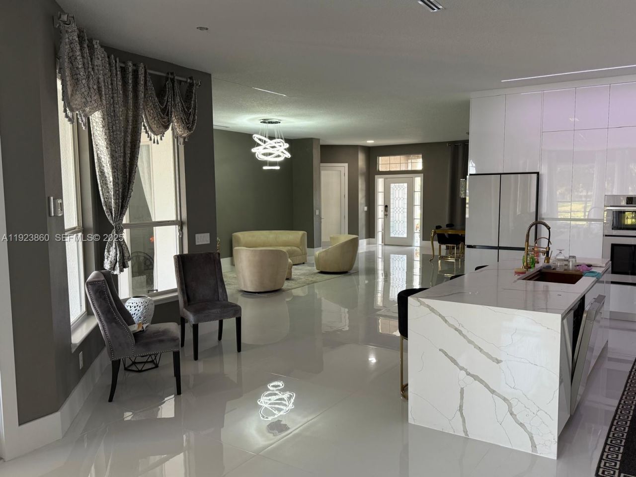 6878 Lake Carlisle Blvd, Orlando, FL 32829 Photo