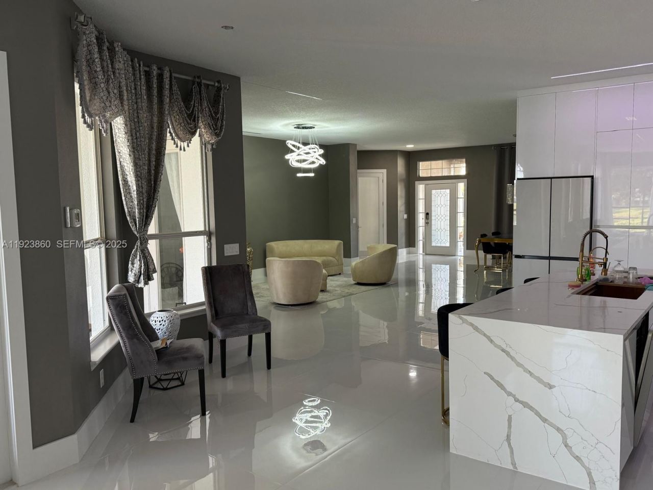 6878 Lake Carlisle Blvd, Orlando, FL 32829 Photo