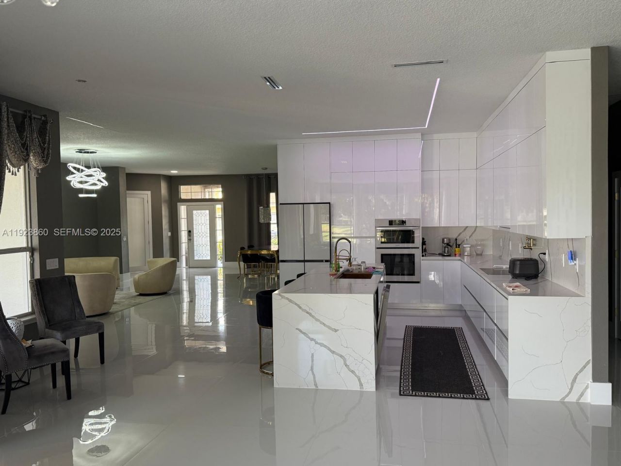 6878 Lake Carlisle Blvd, Orlando, FL 32829 Photo