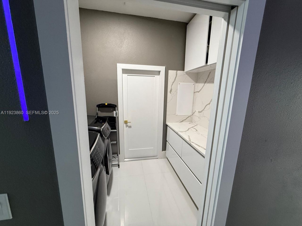 6878 Lake Carlisle Blvd, Orlando, FL 32829 Photo