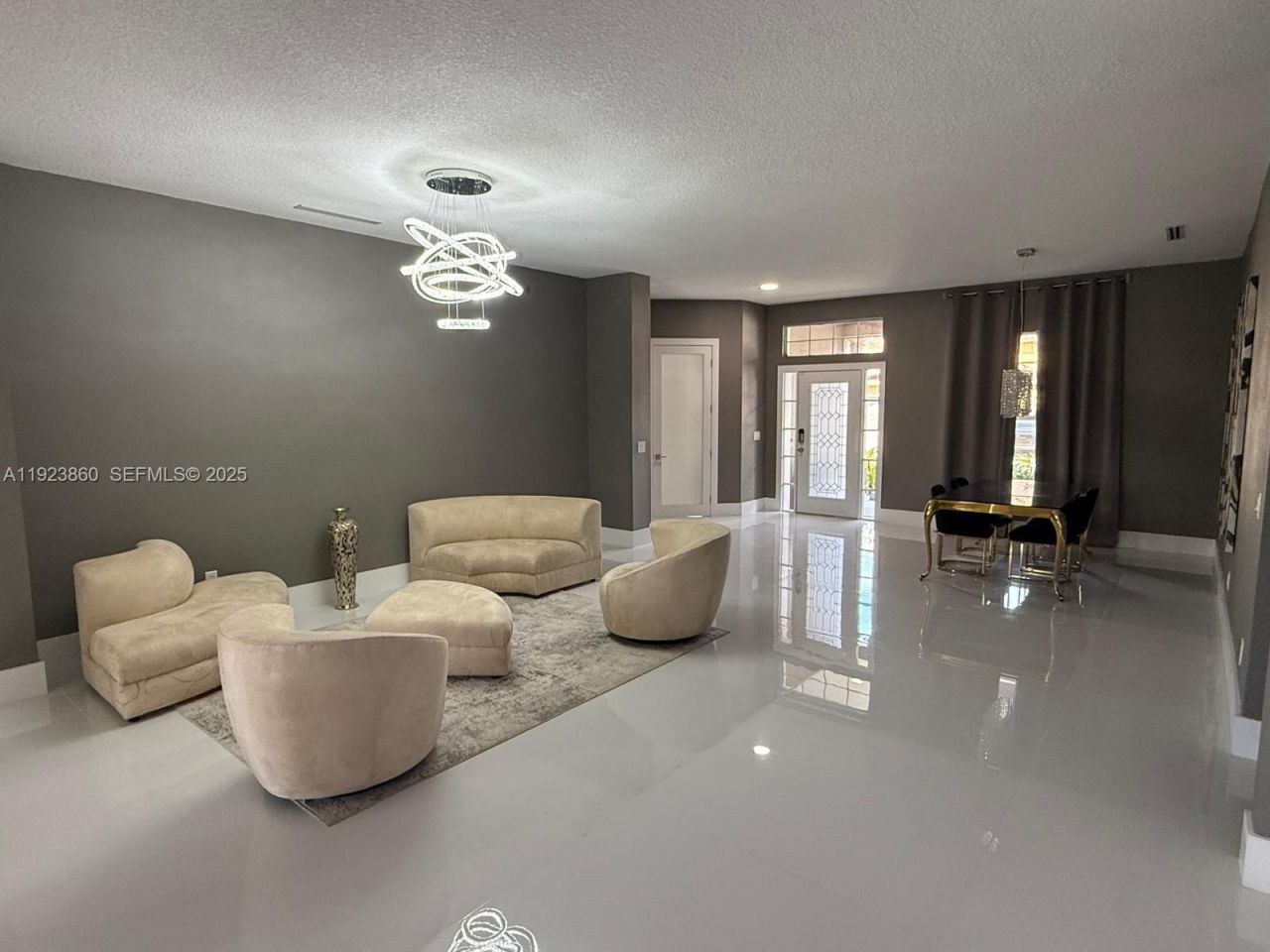 6878 Lake Carlisle Blvd, Orlando, FL 32829 Photo