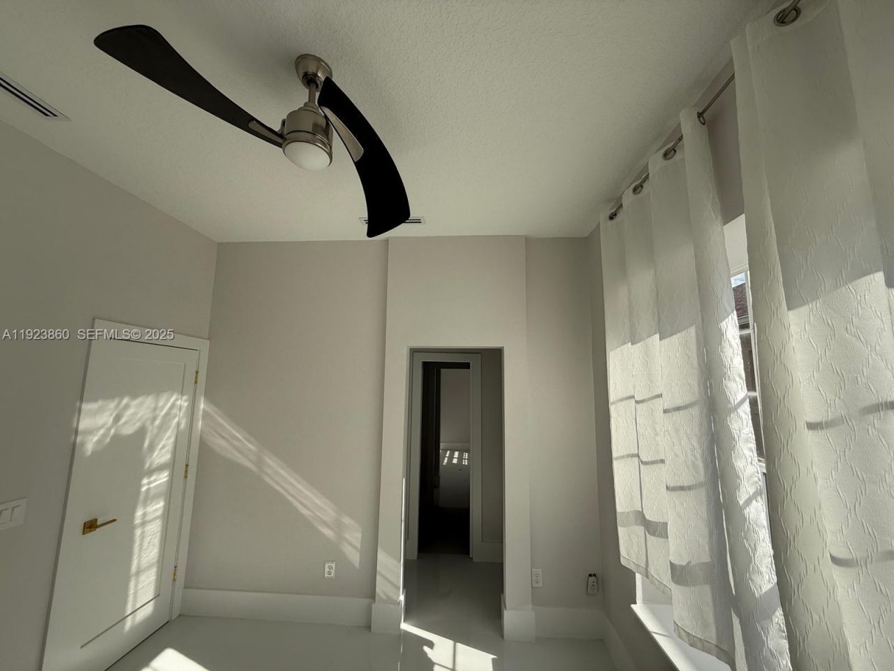 6878 Lake Carlisle Blvd, Orlando, FL 32829 Photo