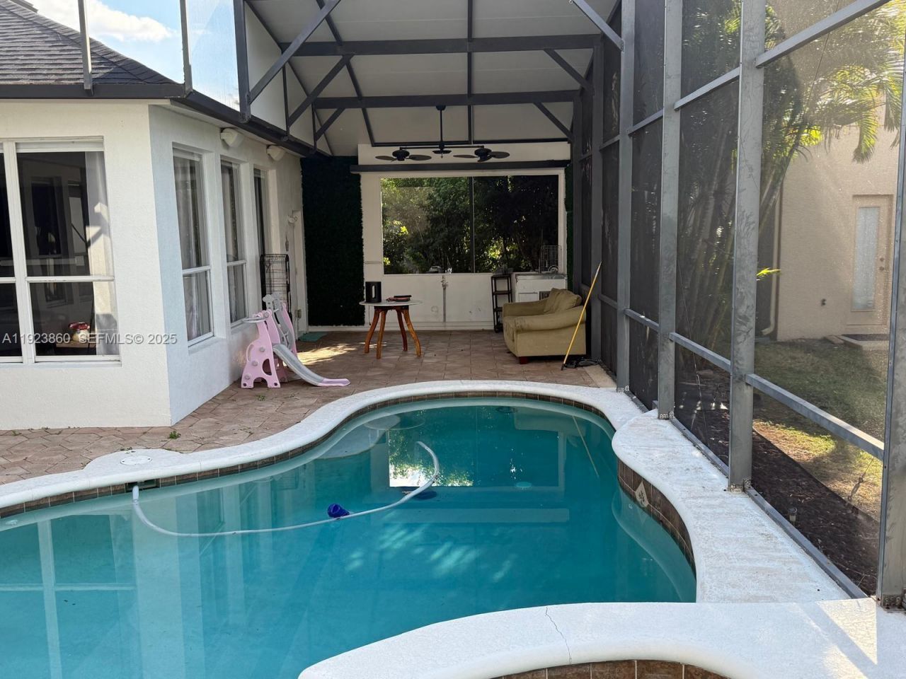 6878 Lake Carlisle Blvd, Orlando, FL 32829 Photo