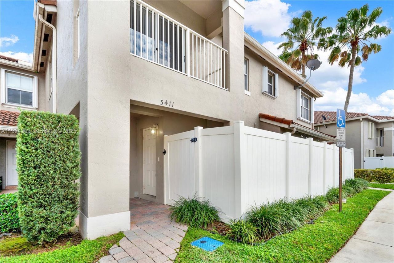 5411 SW 125th Ter, Unit 5411, Miramar, FL 33027 Photo