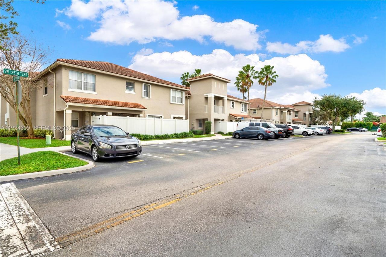 5411 SW 125th Ter, Unit 5411, Miramar, FL 33027 Photo