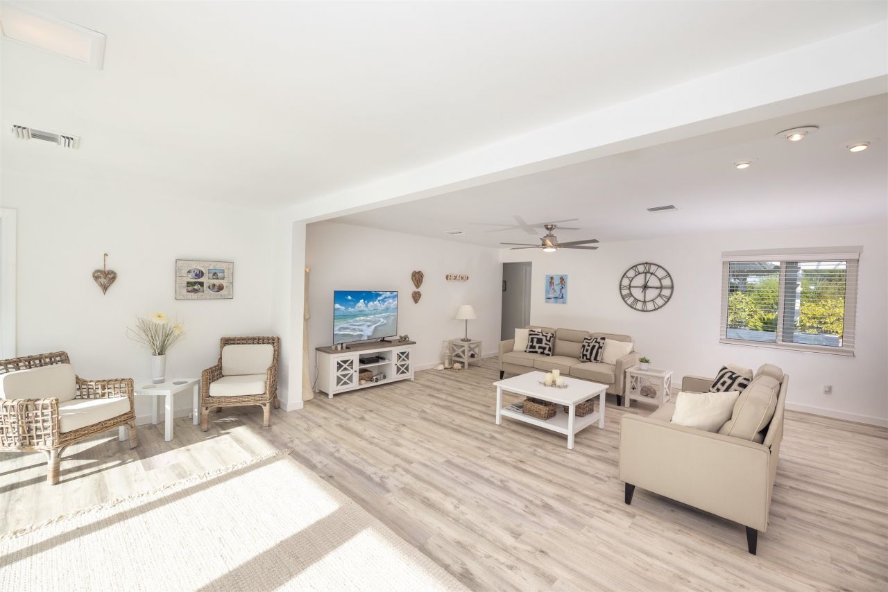 4639 Brainard Bayou Rd, Sanibel, FL 33957 Photo