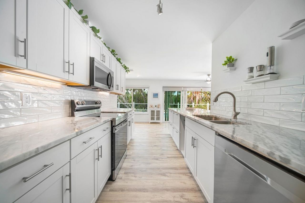 4639 Brainard Bayou Rd, Sanibel, FL 33957 Photo