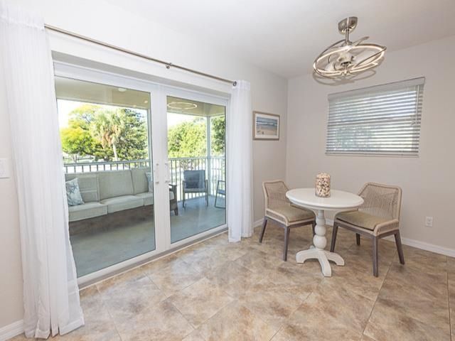 601 Periwinkle Way, Unit D5, Sanibel, FL 33957 Photo