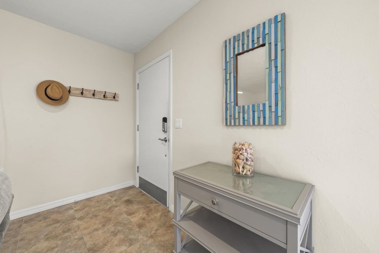 601 Periwinkle Way, Unit D5, Sanibel, FL 33957 Photo