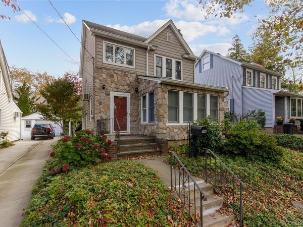 4623 Arcadia Lane, Great Neck, NY 11020