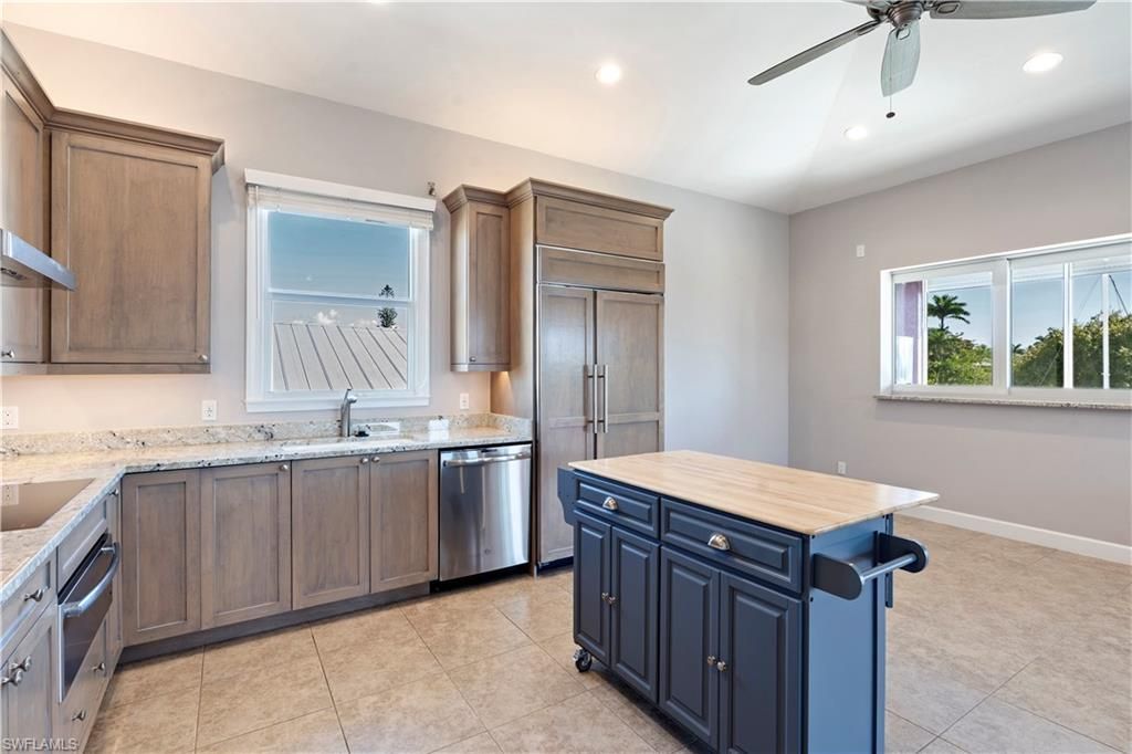 566 Coconut Ave, Goodland, FL 34140 Photo