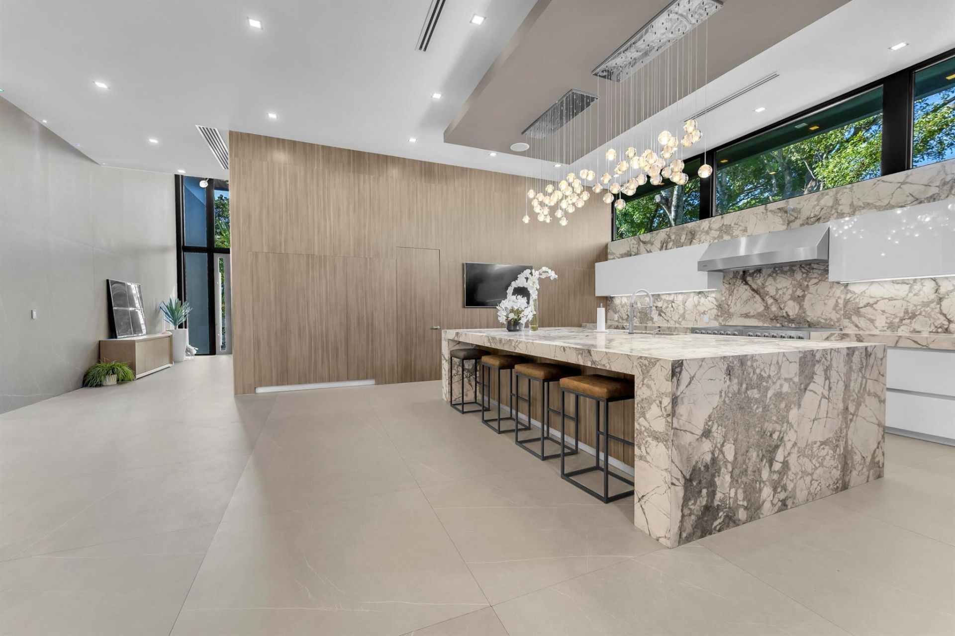 2401 NE 13th Street, Fort Lauderdale, FL 33304 Photo