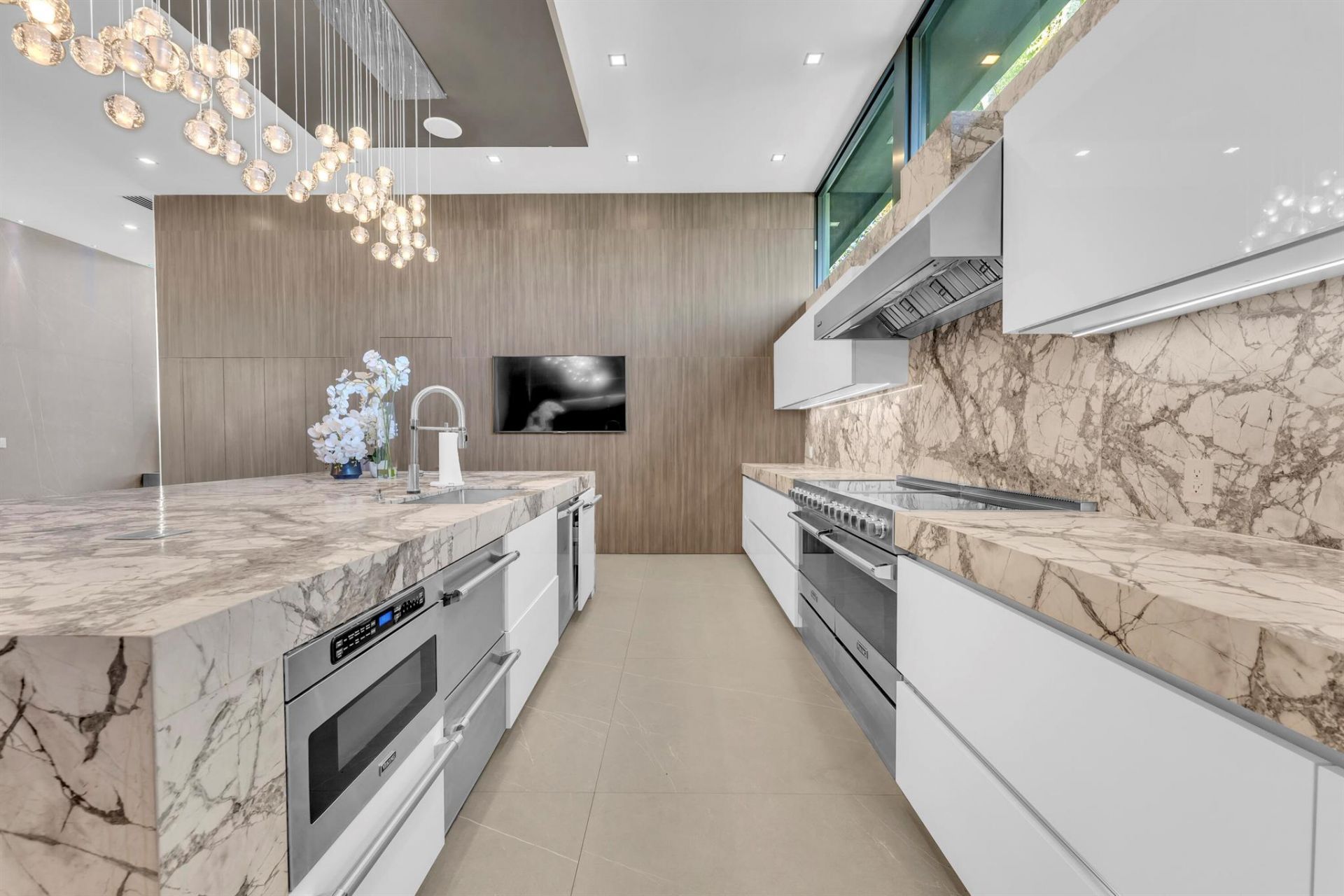 2401 NE 13th Street, Fort Lauderdale, FL 33304 Photo