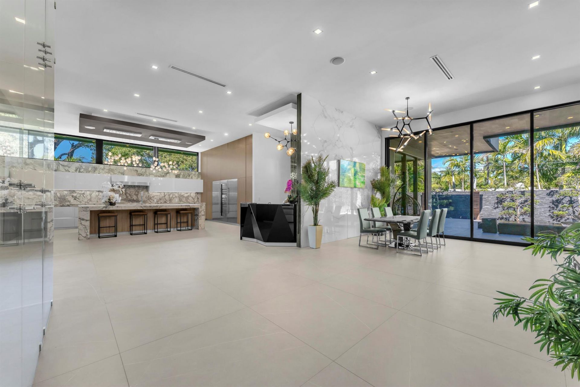 2401 NE 13th Street, Fort Lauderdale, FL 33304 Photo