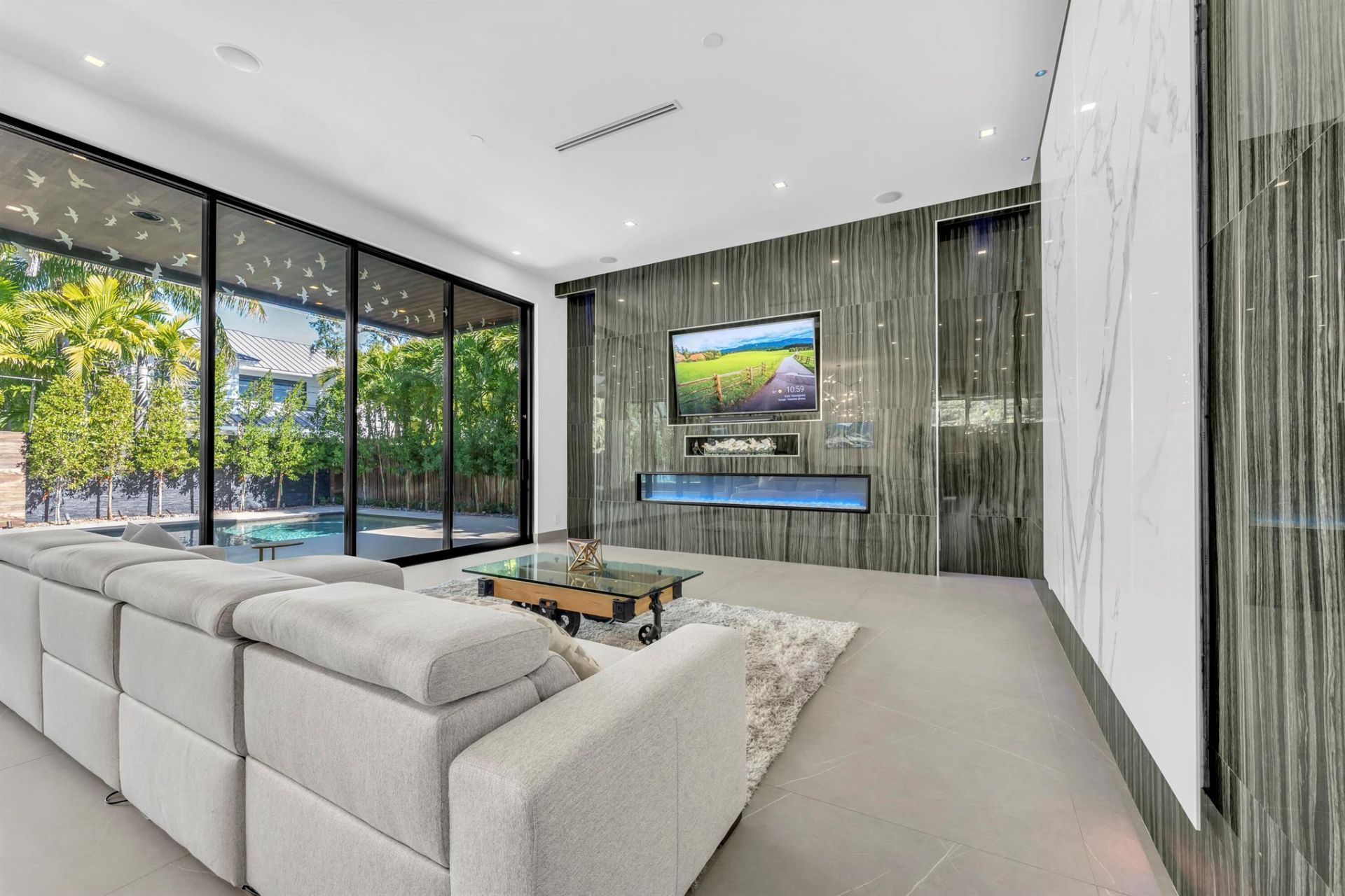 2401 NE 13th Street, Fort Lauderdale, FL 33304 Photo