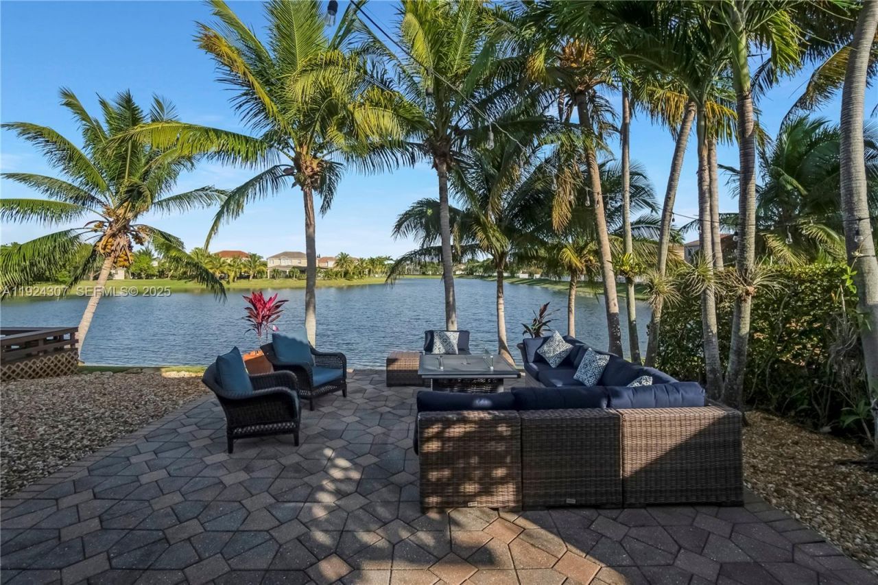 20615 SW 89th Ave, Cutler Bay, FL 33189 Photo