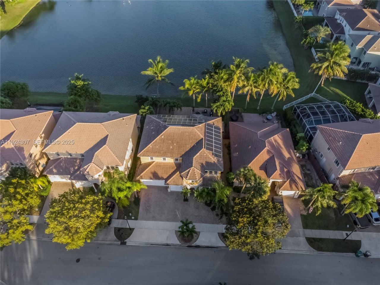 20615 SW 89th Ave, Cutler Bay, FL 33189 Photo