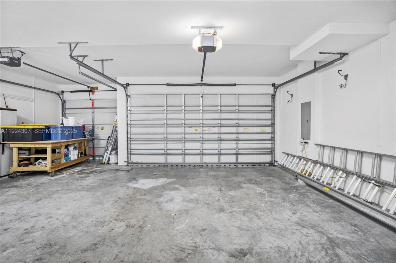 20615 SW 89th Ave, Cutler Bay, FL 33189 Photo