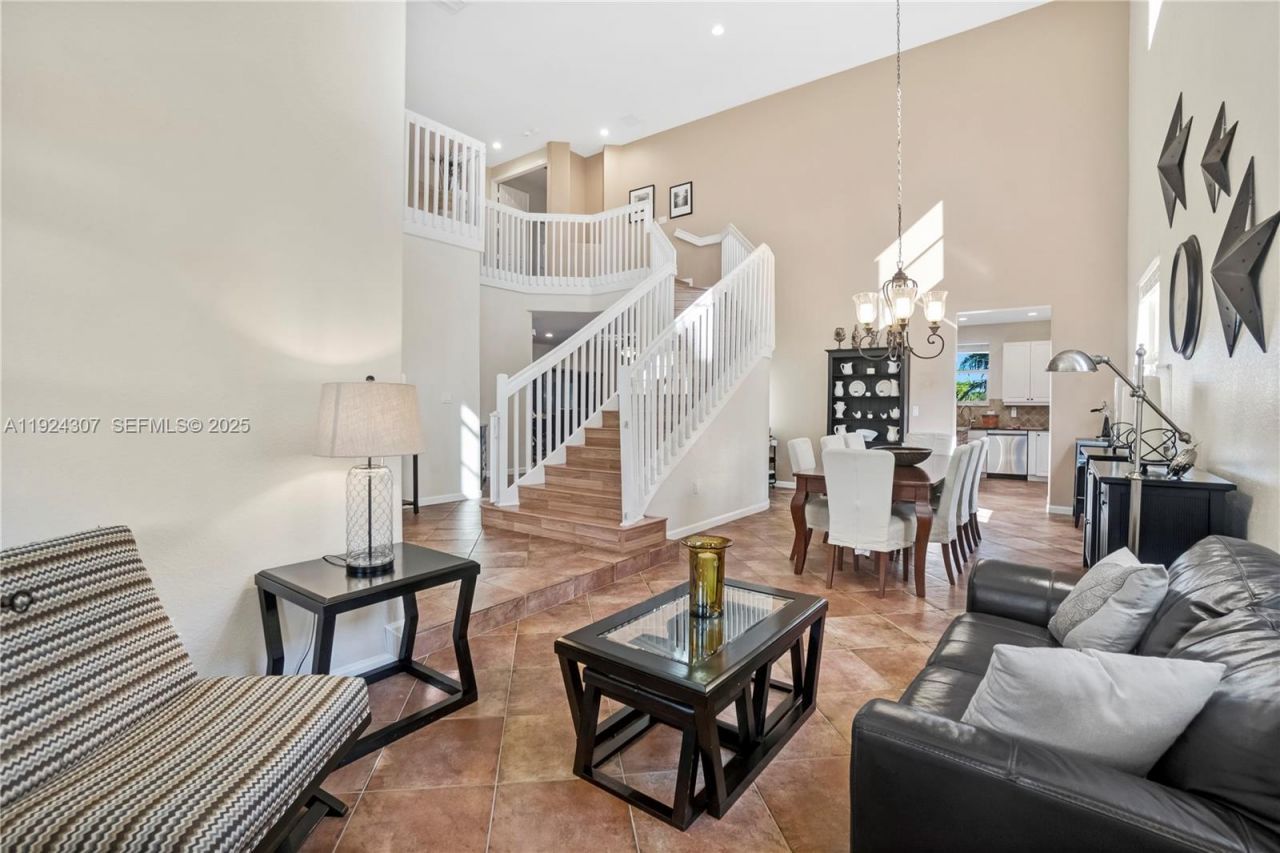 20615 SW 89th Ave, Cutler Bay, FL 33189 Photo