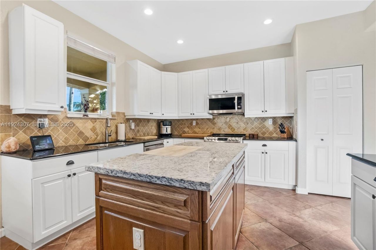 20615 SW 89th Ave, Cutler Bay, FL 33189 Photo