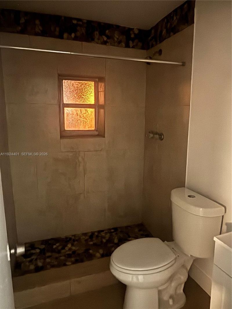 354 E 50th St, Hialeah, FL 33013 Photo