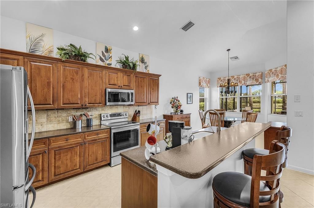 3900 Lakeview Isle Ct, Fort Myers, FL 33905 Photo