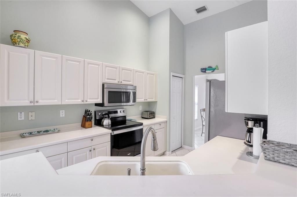 5630 Sherborn Dr, Unit 202, Naples, FL 34110 Photo