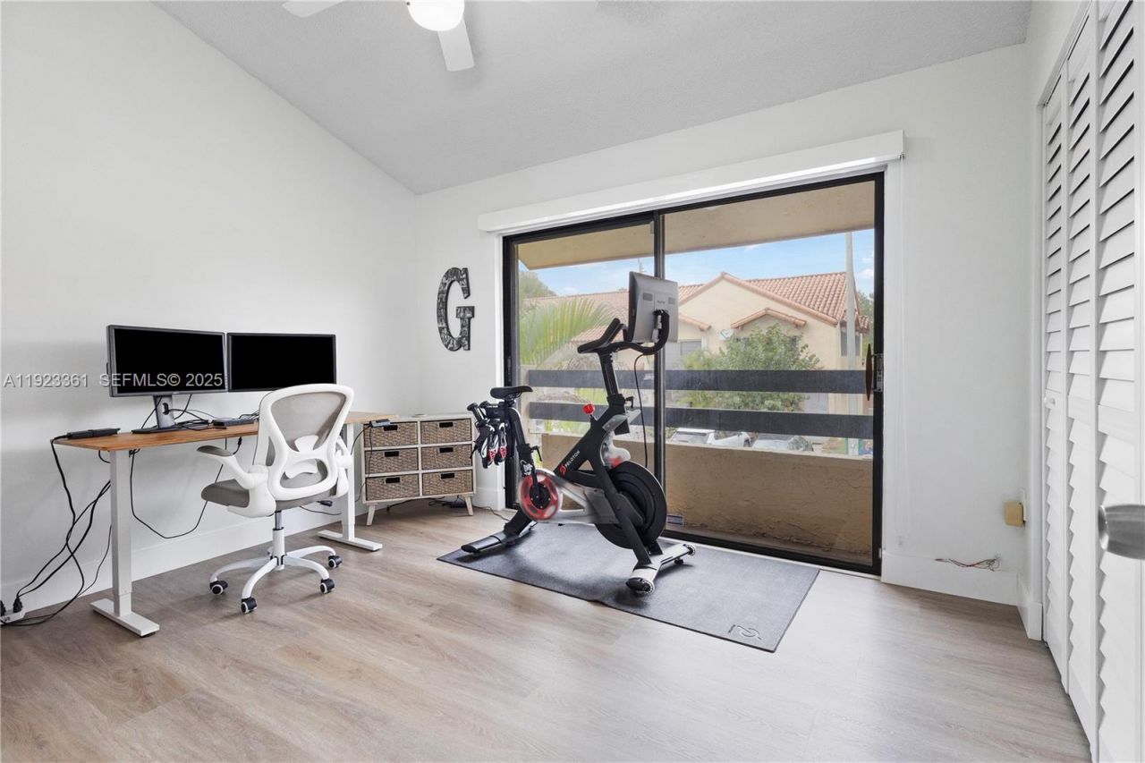 10053 SW 77th Ct, Miami, FL 33156 Photo