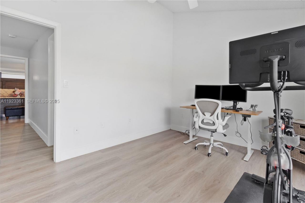 10053 SW 77th Ct, Miami, FL 33156 Photo