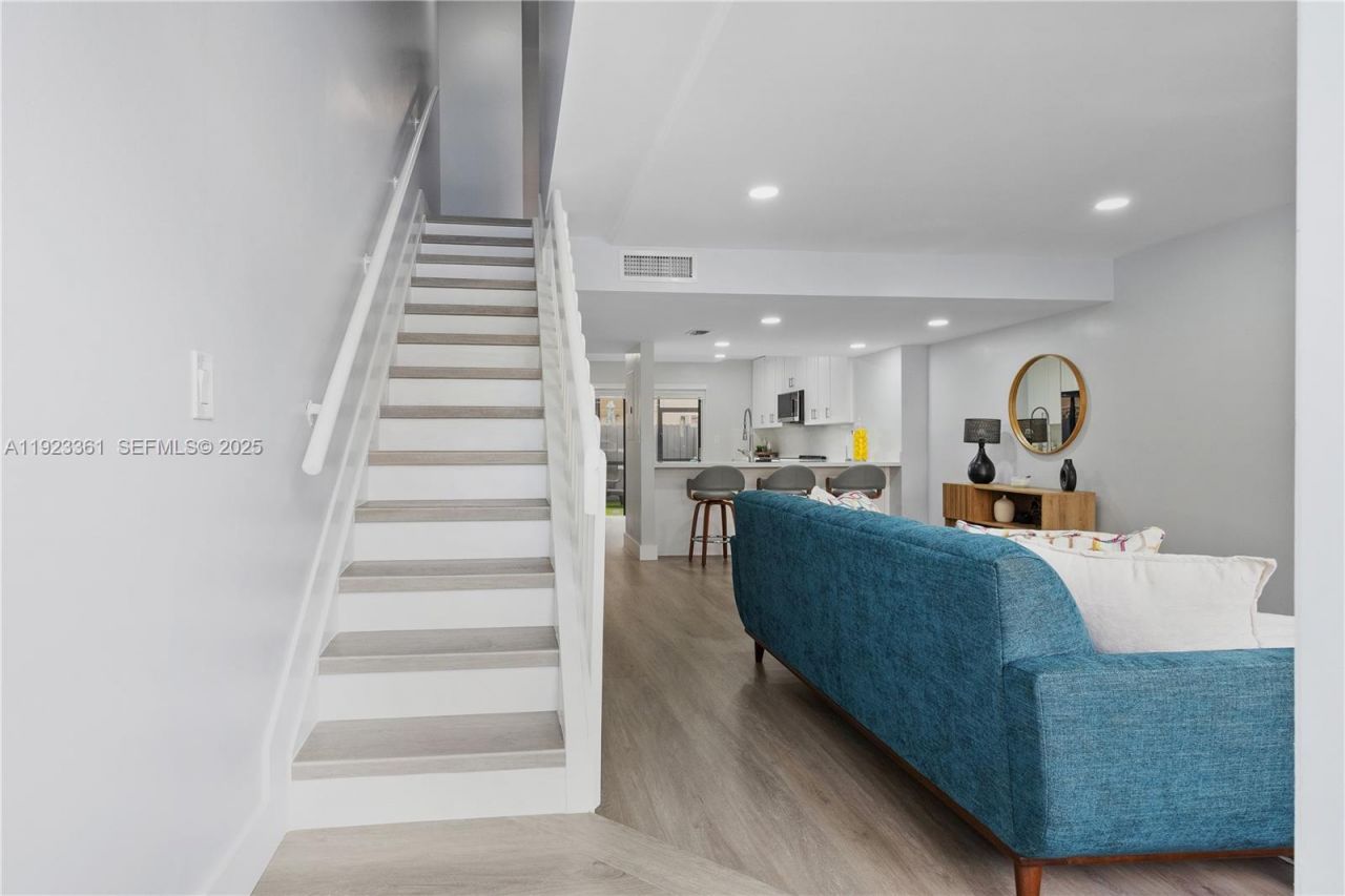 10053 SW 77th Ct, Miami, FL 33156 Photo