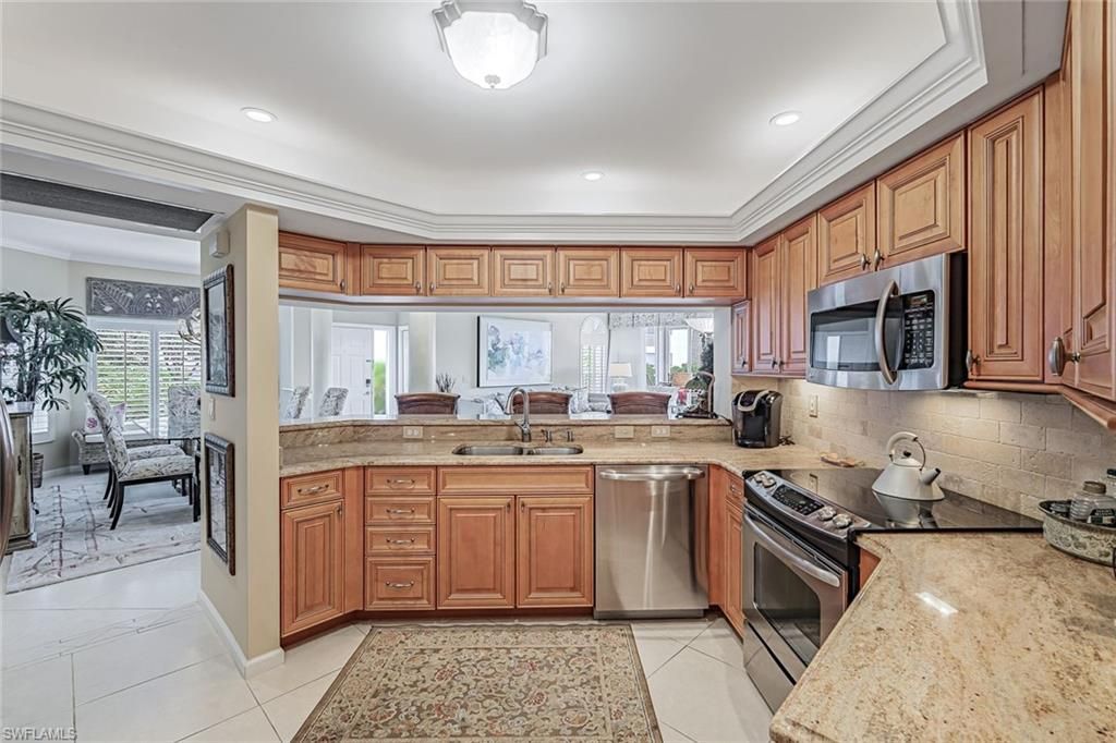 8471 Abbington Cir, Unit 1111, Naples, FL 34108 Photo