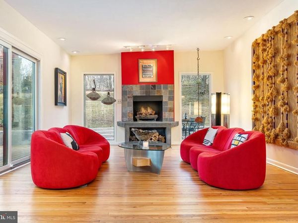 104 E BELLS MILL ROAD, PHILADELPHIA, PA 19118