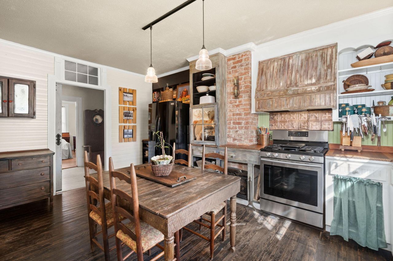 6717 Charleston Highway Photo 20