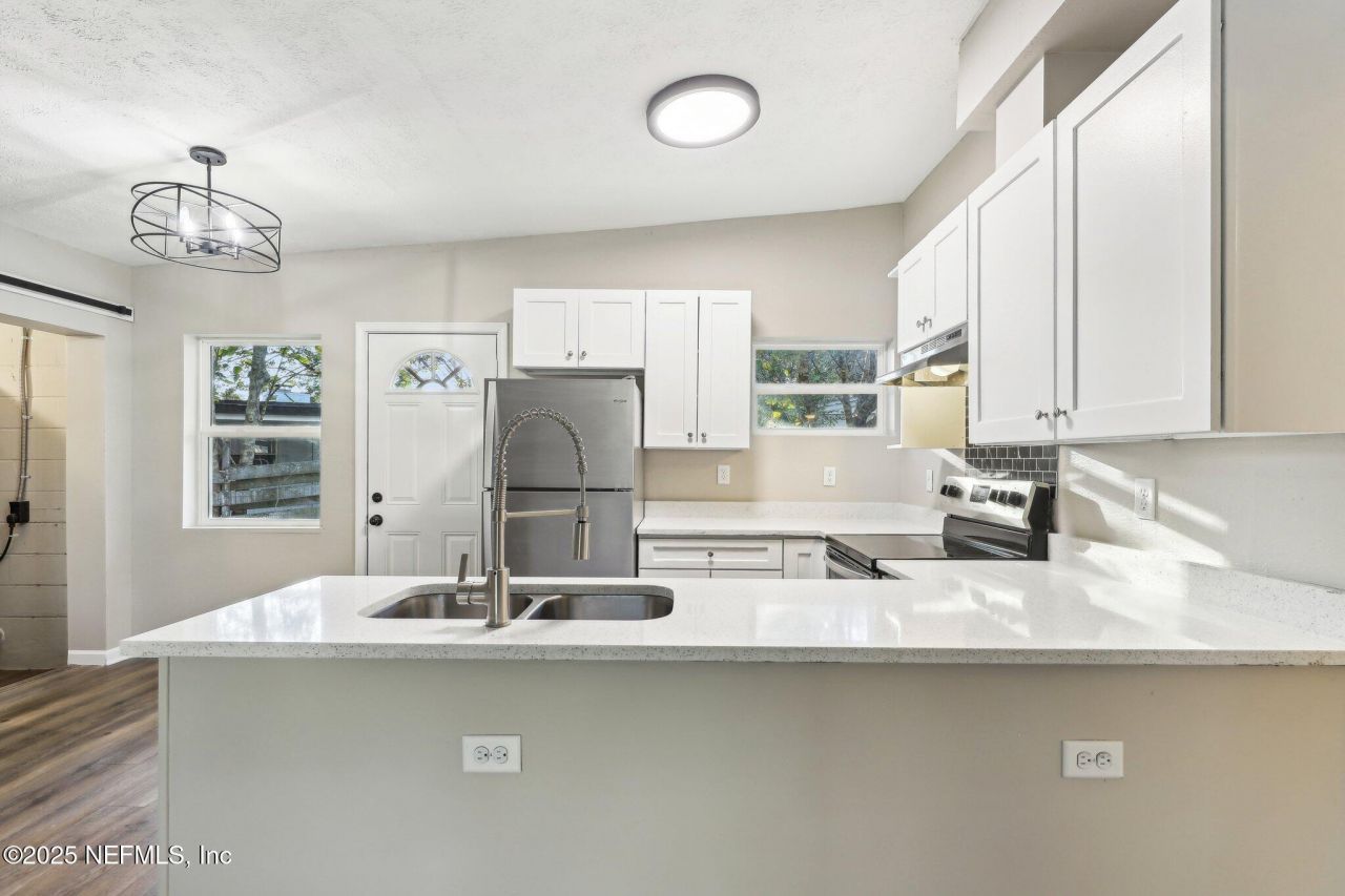 1268 King Arthur Road, Jacksonville, FL 32211 Photo